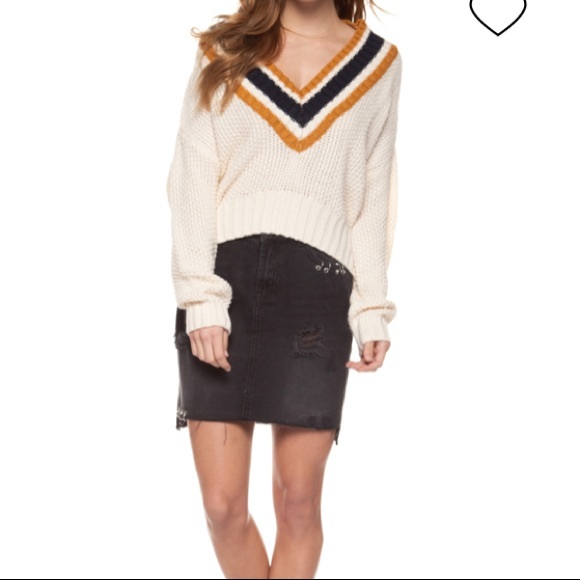 Dex Sweaters - Dex | Creme Coloured Preppy Sweater